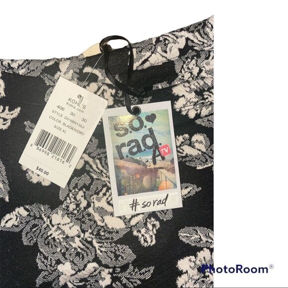 SO RAD by Atv NWT Floral Asymmetrical Skort - Picture 3 of 3